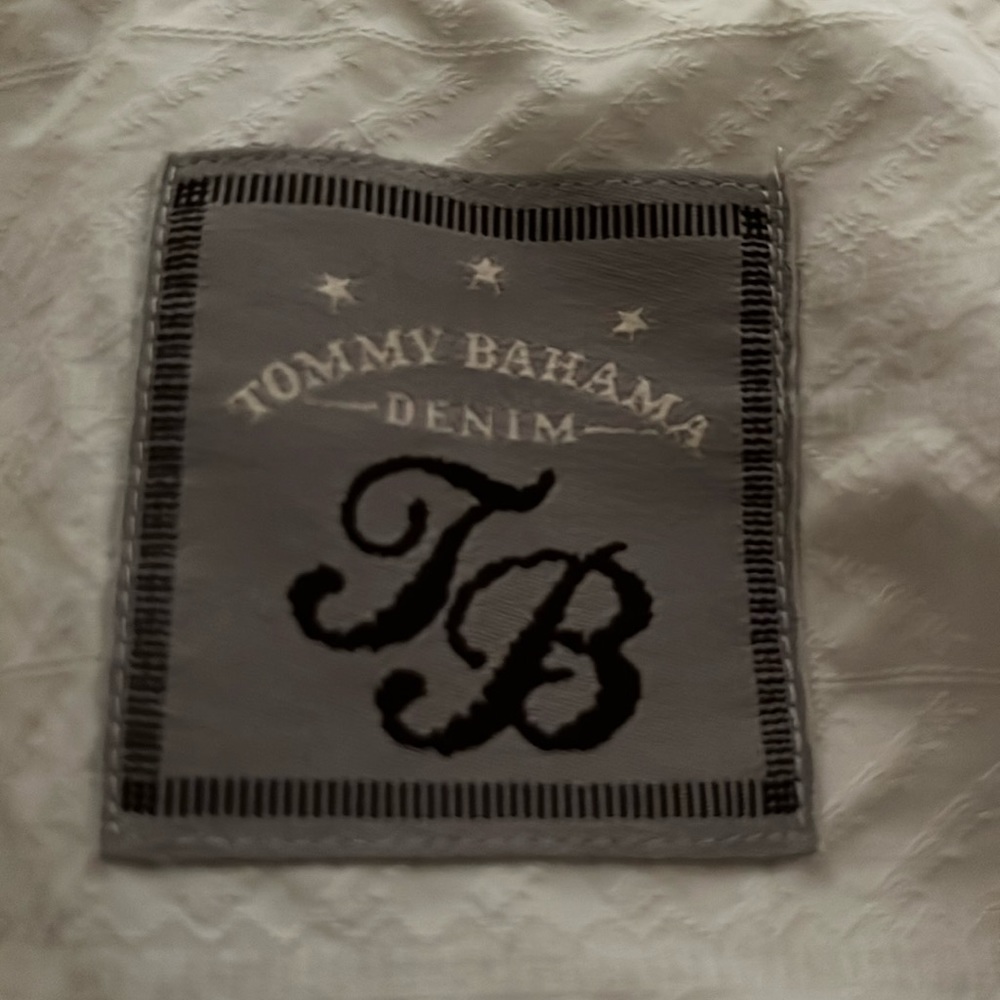 Tommy Bahamas beach shrit xl